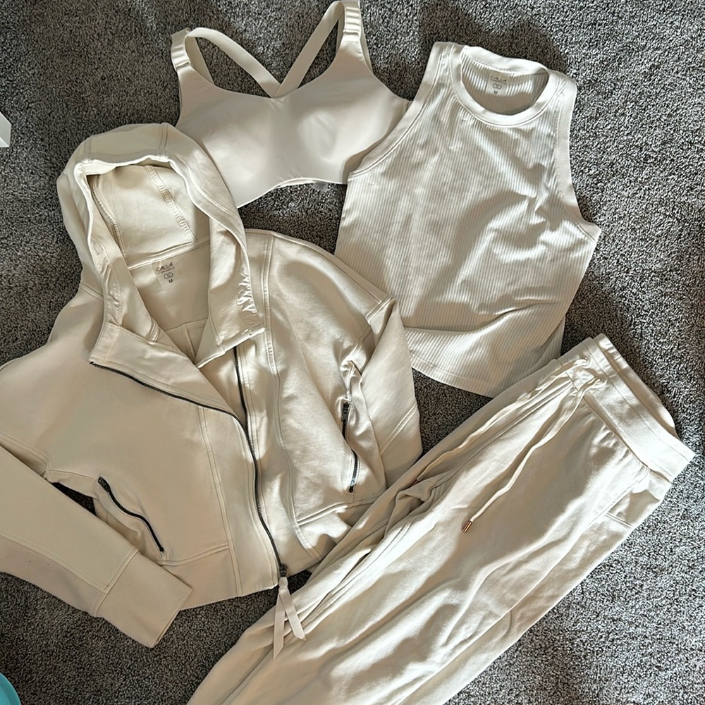 Calia matching athleisure set size medium - WORN ONCE!